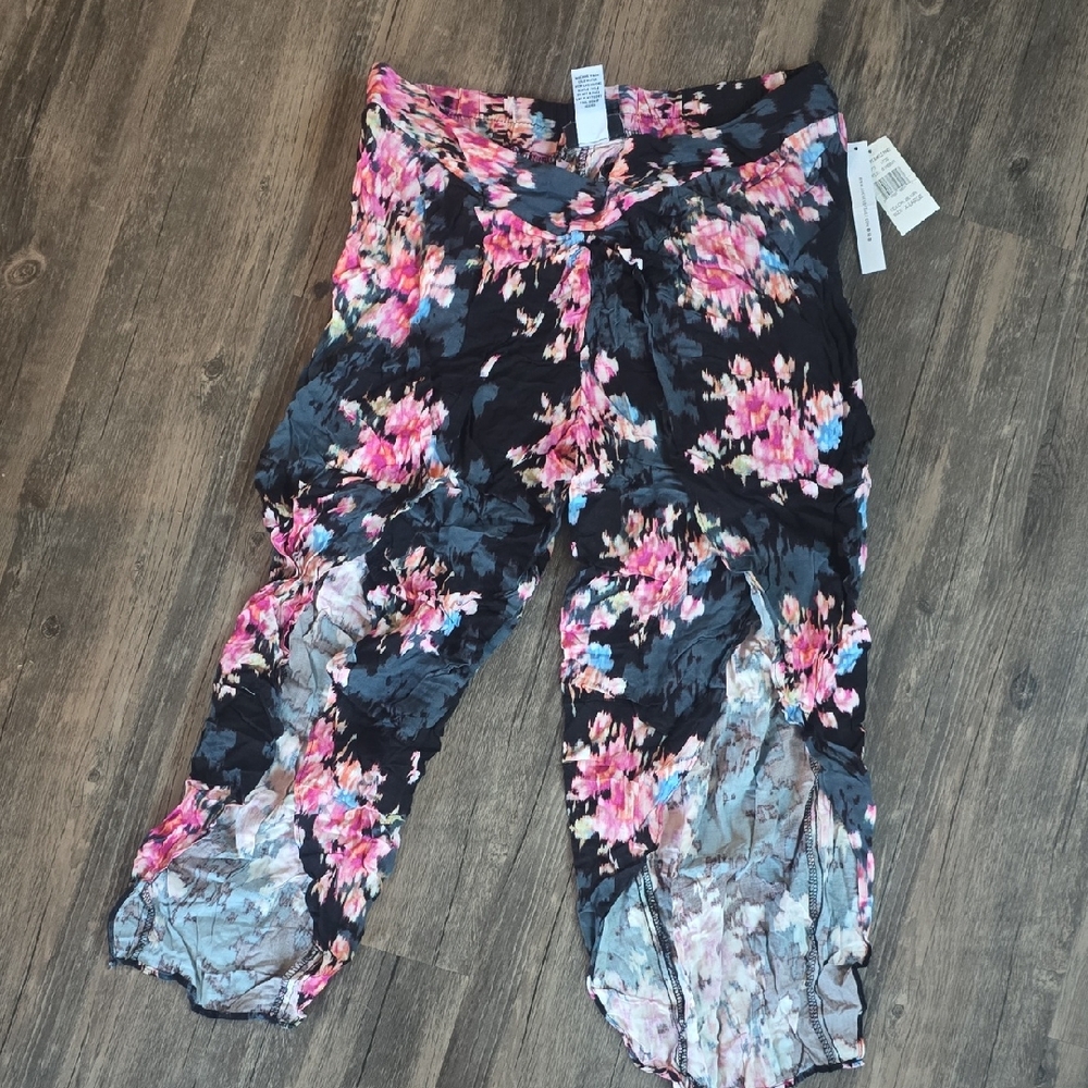 Joe Benbasset Vibrant Floral Pants